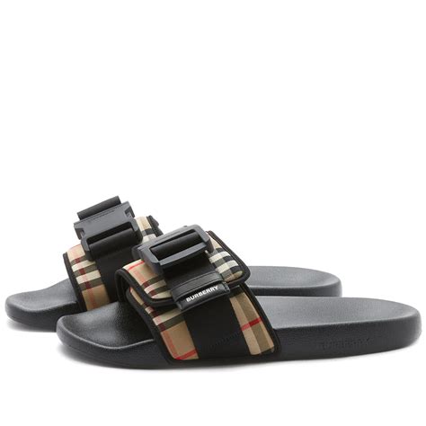 Chic And Clip: Burberry Cameron Clip Sandal 